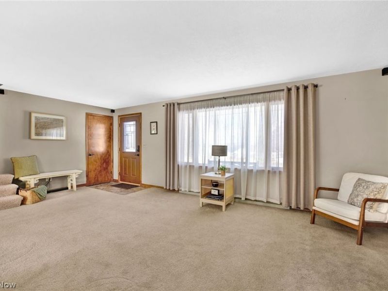 600 53rd Street SW, Canton, OH 44706 Photo 3