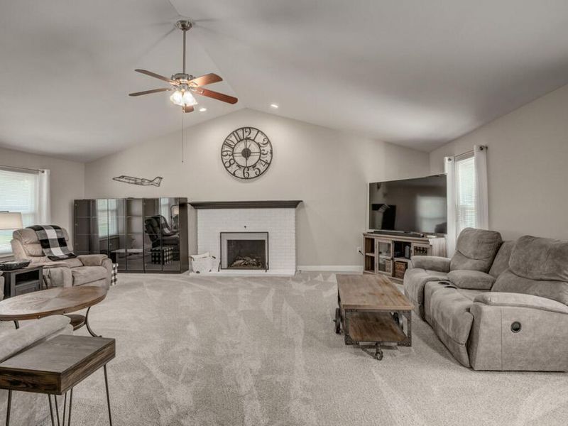 6113 Kingsgate Drive, Burlington, KY 41005 Photo 5