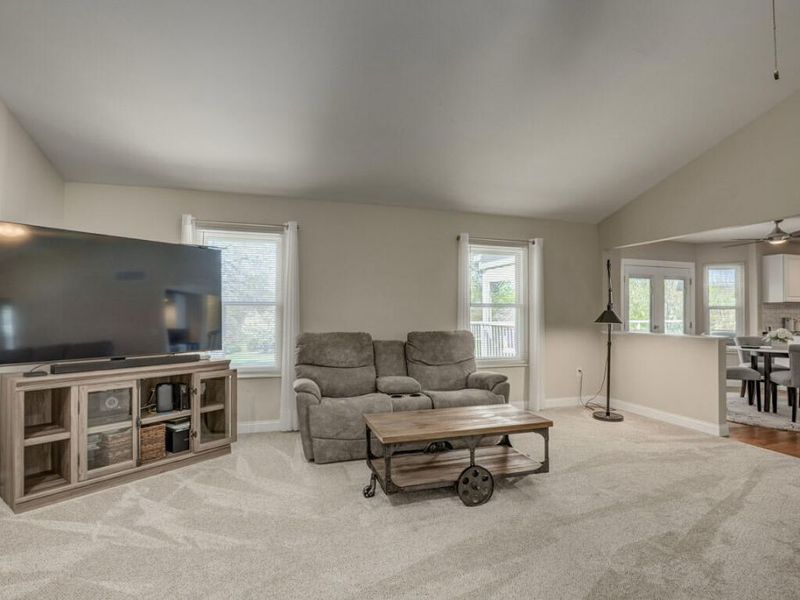 6113 Kingsgate Drive, Burlington, KY 41005 Photo 7