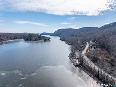 21 Candlewood, New Milford, CT 06776