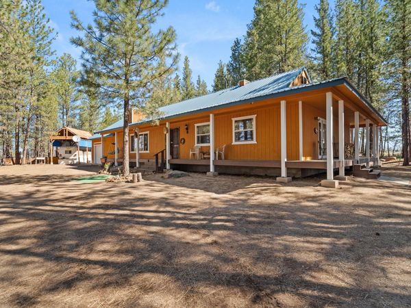 27 Blackpine Way, Bly, OR 97622