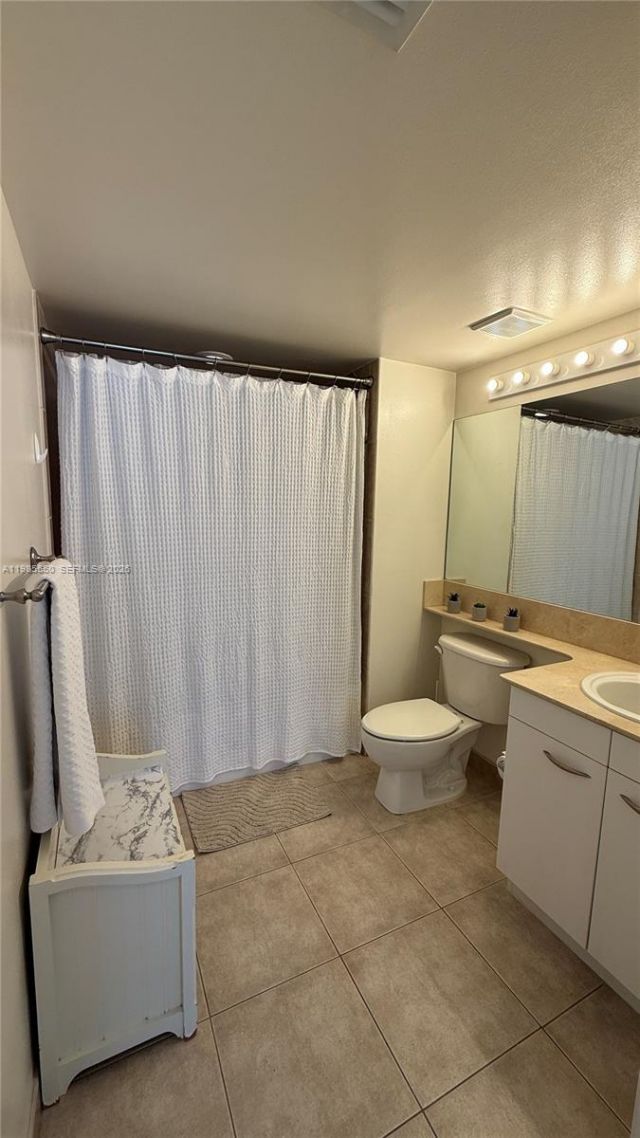 2080 S Ocean Dr , Unit 905, Hallandale Beach, FL 33009 Photo