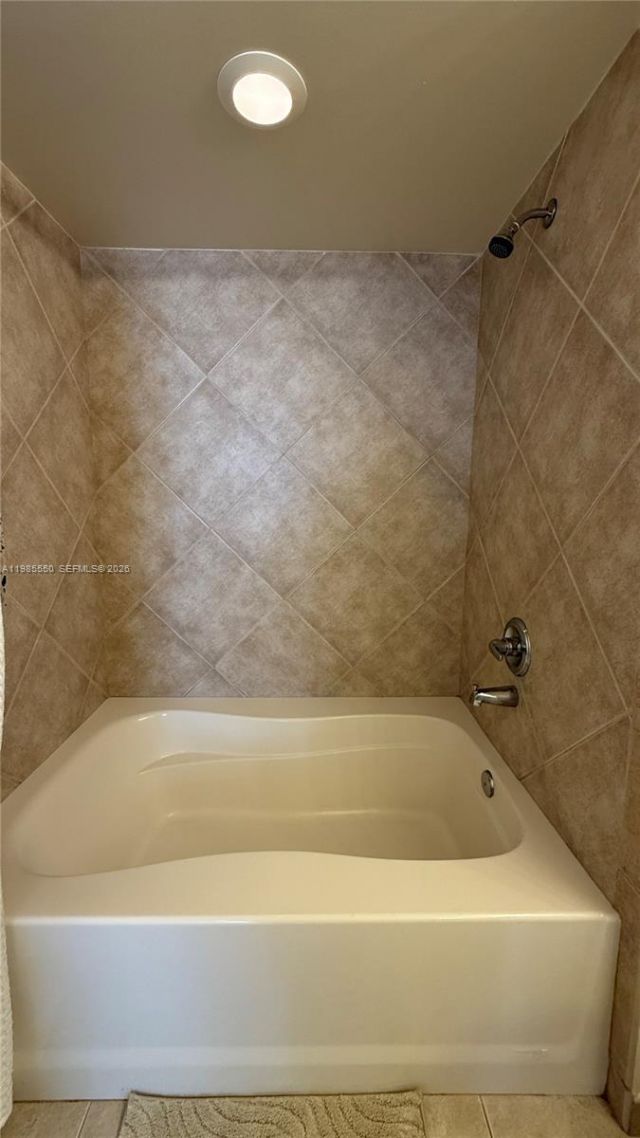 2080 S Ocean Dr , Unit 905, Hallandale Beach, FL 33009 Photo