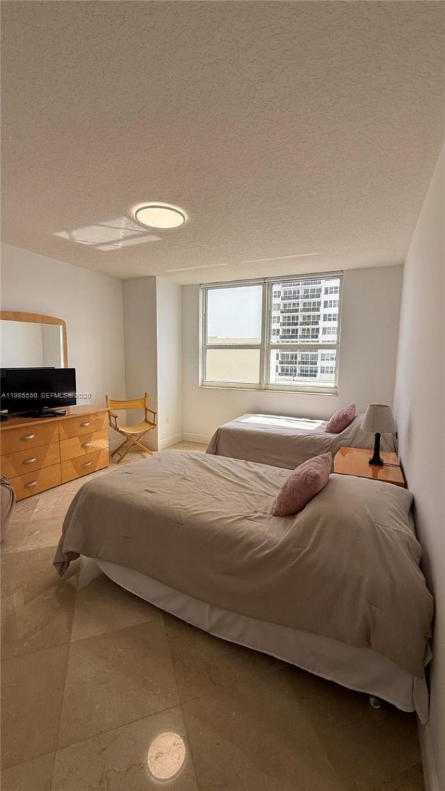 2080 S Ocean Dr , Unit 905, Hallandale Beach, FL 33009 Photo