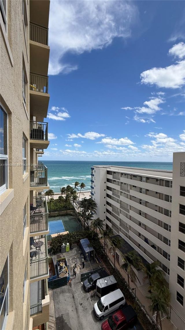 2080 S Ocean Dr , Unit 905, Hallandale Beach, FL 33009 Photo
