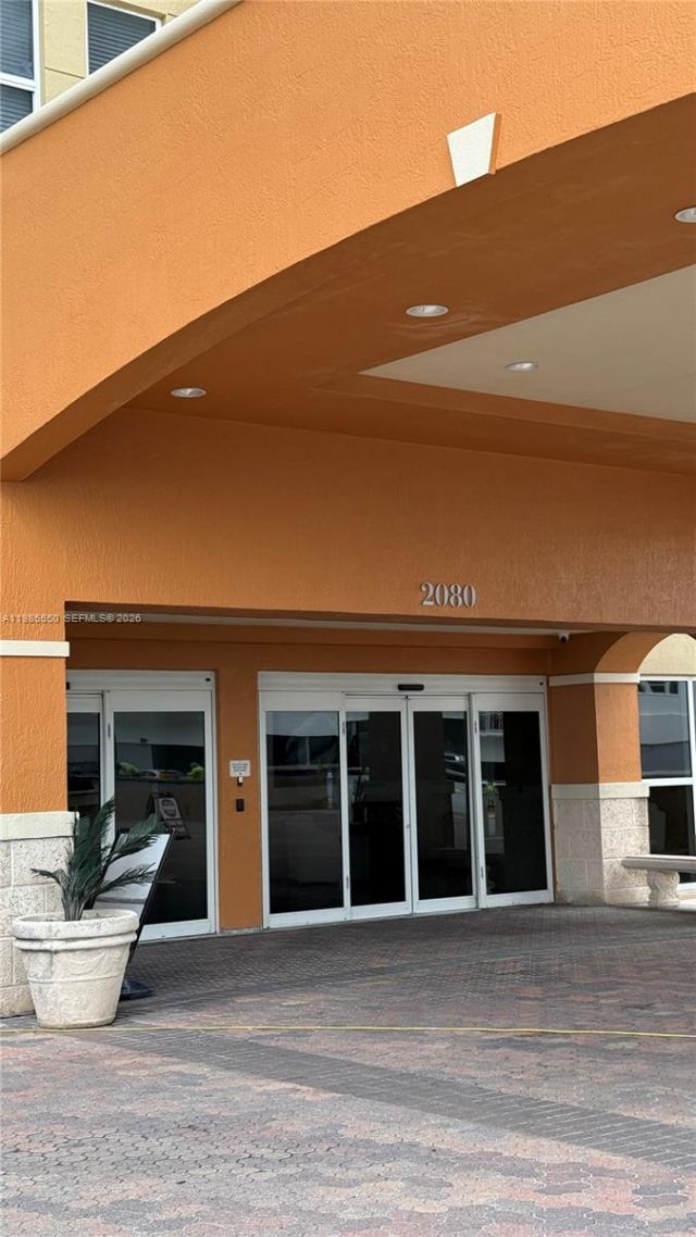 2080 S Ocean Dr , Unit 905, Hallandale Beach, FL 33009 Photo