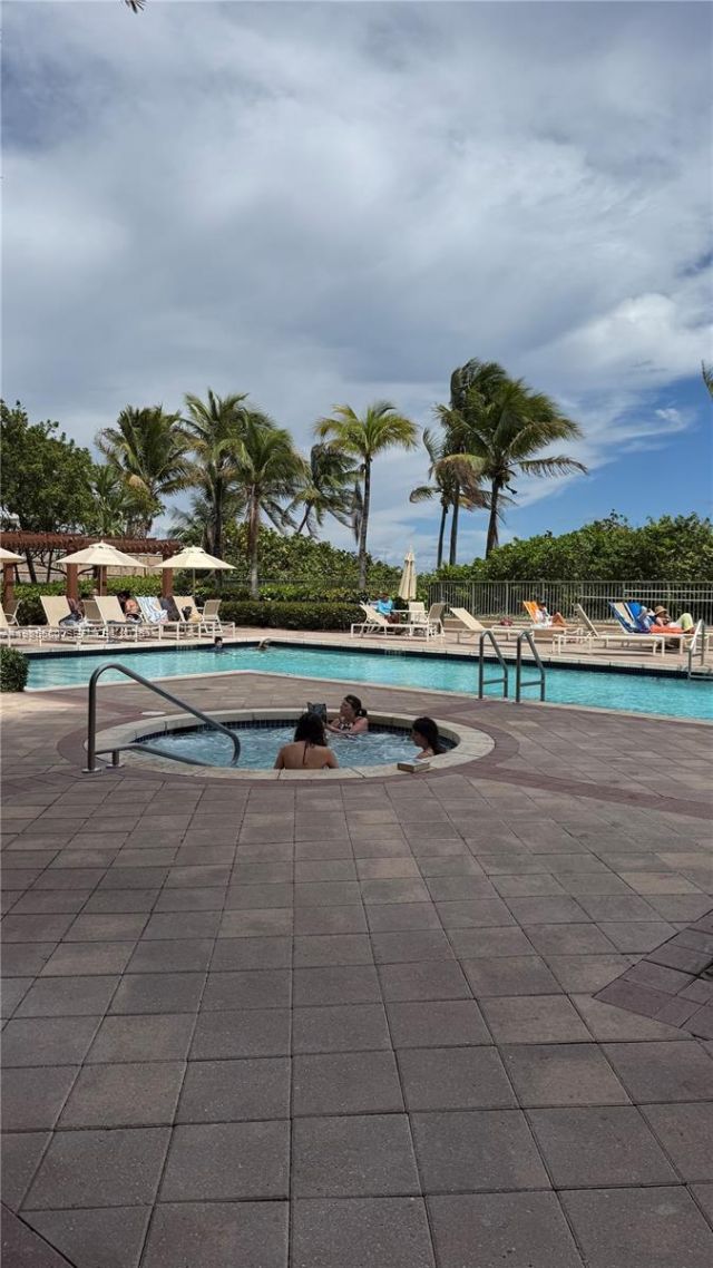 2080 S Ocean Dr , Unit 905, Hallandale Beach, FL 33009 Photo