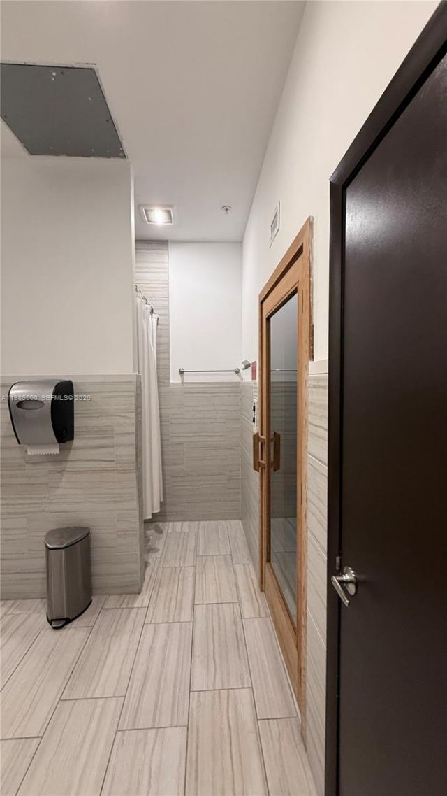 2080 S Ocean Dr , Unit 905, Hallandale Beach, FL 33009 Photo