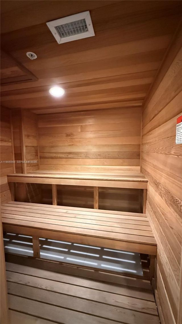 2080 S Ocean Dr , Unit 905, Hallandale Beach, FL 33009 Photo