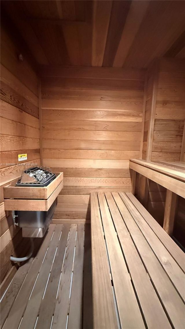 2080 S Ocean Dr , Unit 905, Hallandale Beach, FL 33009 Photo