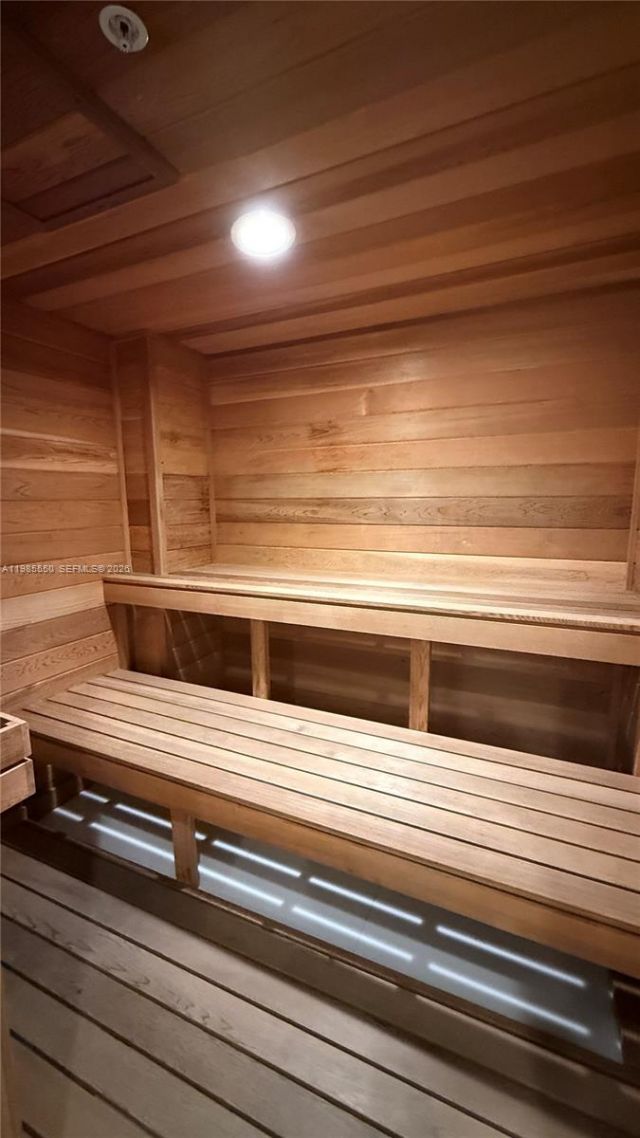 2080 S Ocean Dr , Unit 905, Hallandale Beach, FL 33009 Photo