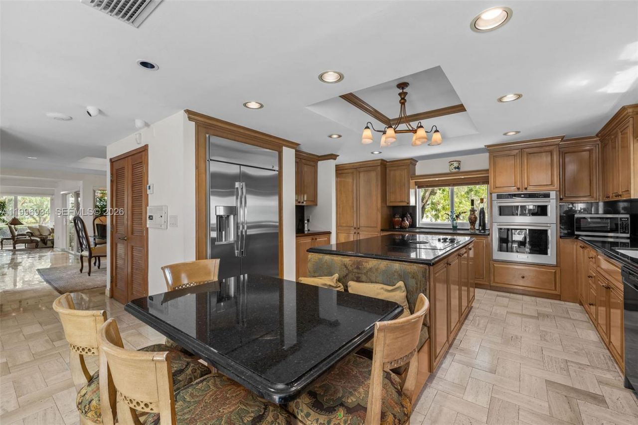 8450 SW 74th Ter, Miami, FL 33143 Photo