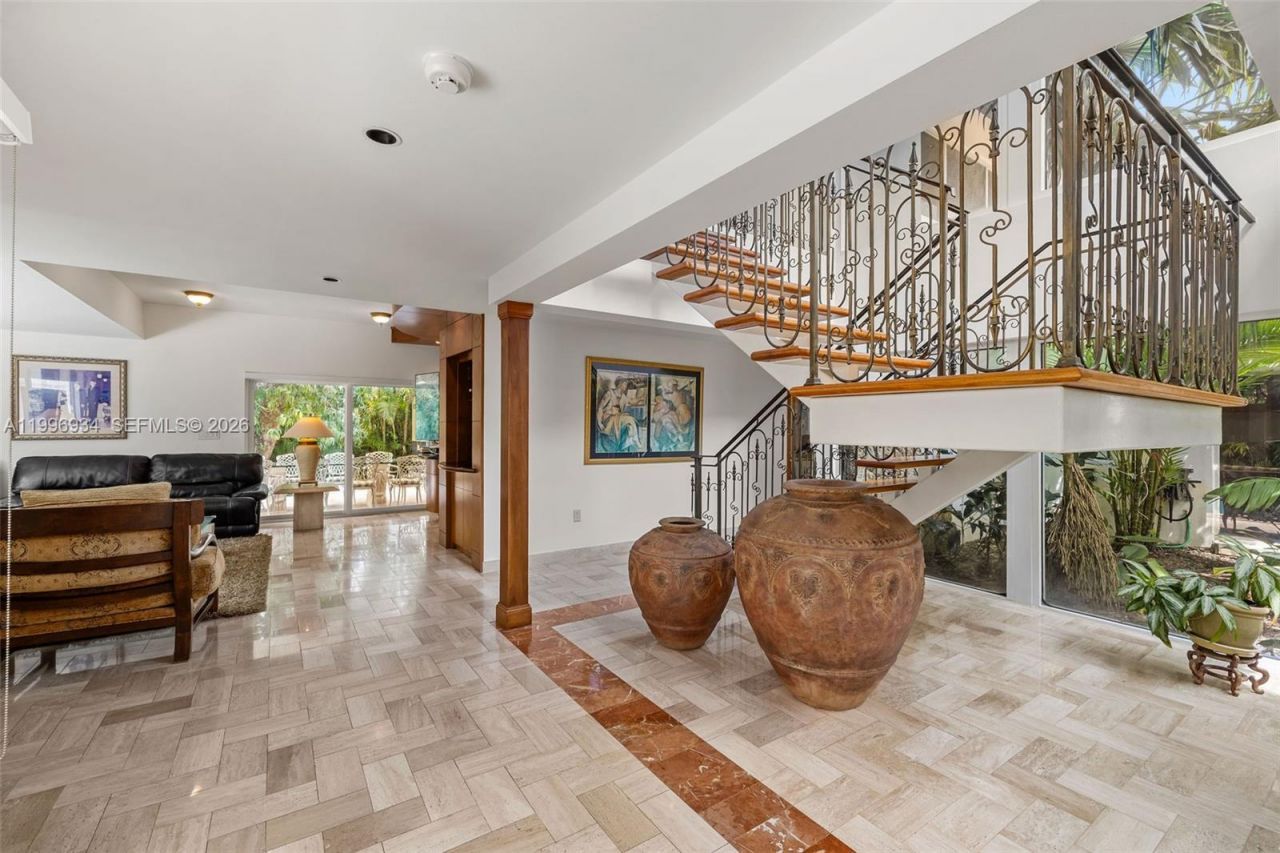 8450 SW 74th Ter, Miami, FL 33143 Photo