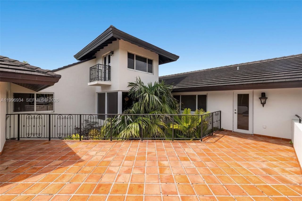 8450 SW 74th Ter, Miami, FL 33143 Photo