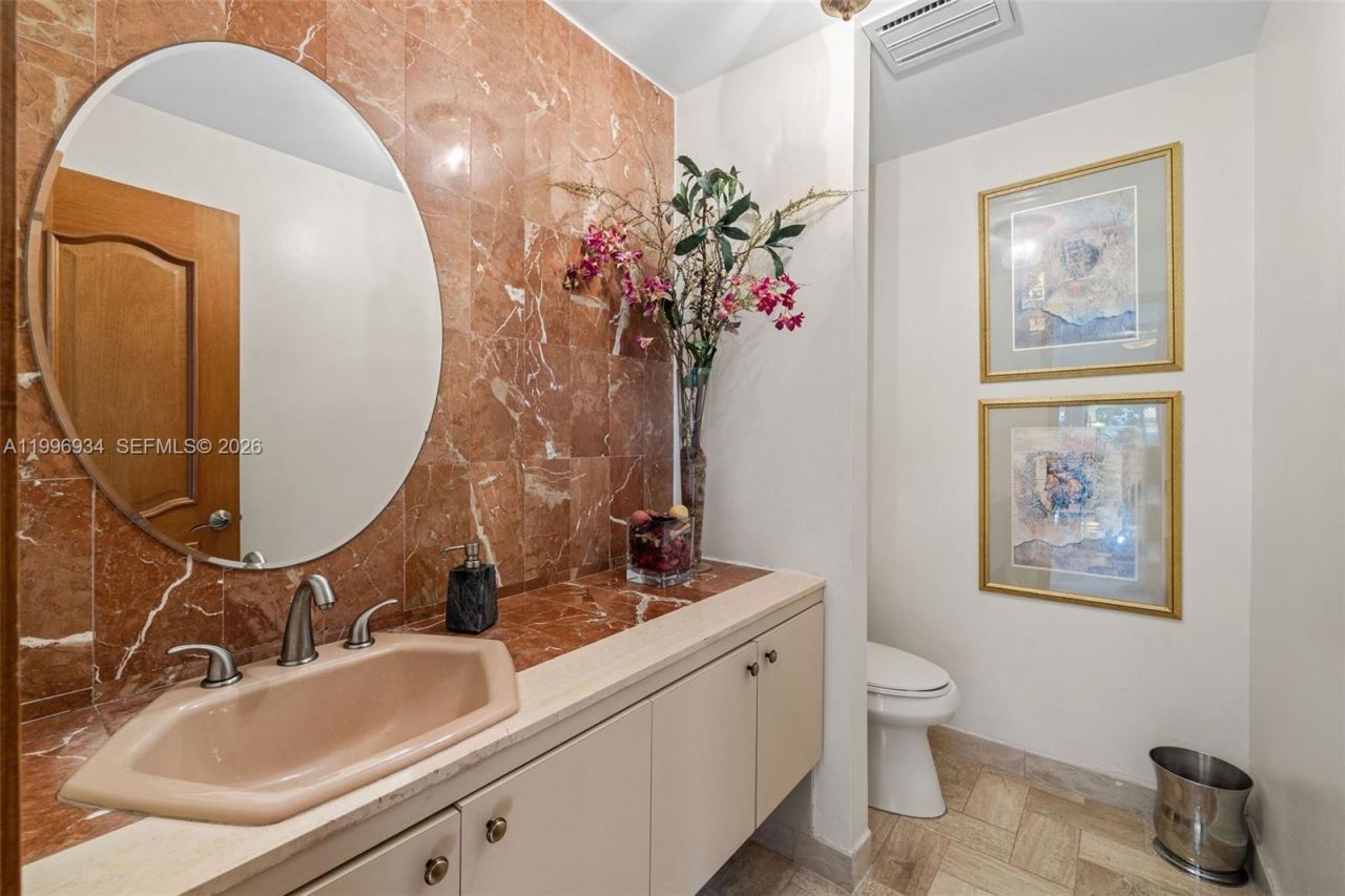 8450 SW 74th Ter, Miami, FL 33143 Photo