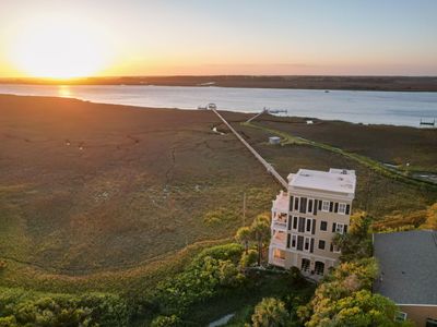 1024 W Ashley Avenue, Folly Beach, SC 29439