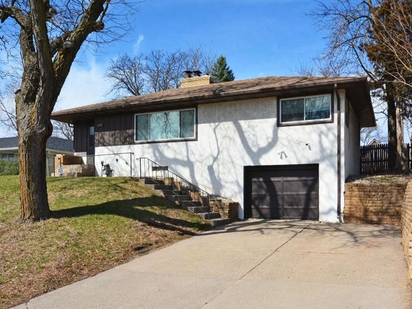 1483 3rd Street E, Saint Paul, MN 55106