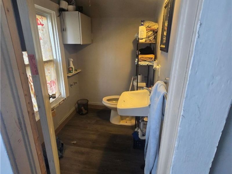 1359 E 110th Street, Cleveland, OH 44106 Photo 13