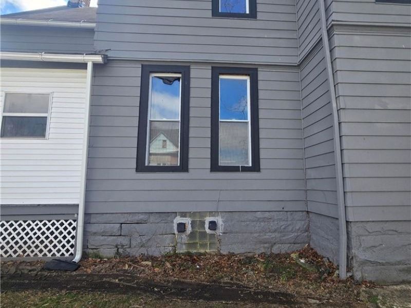 1359 E 110th Street, Cleveland, OH 44106 Photo 3