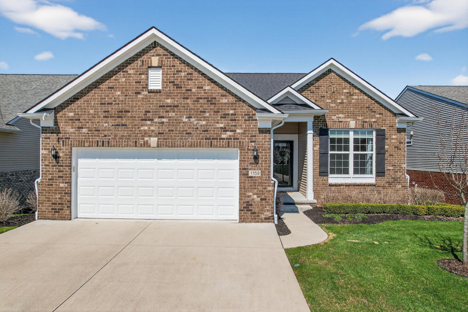 1158 Lark Street, Lake Orion, MI 48360 Main Photo