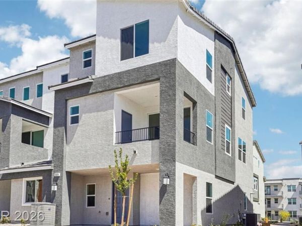 5824 Wisteria Walk Street, Las Vegas, NV 89148