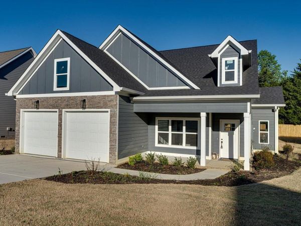 8886 Silver Maple Drive, Ooltewah, TN 37363