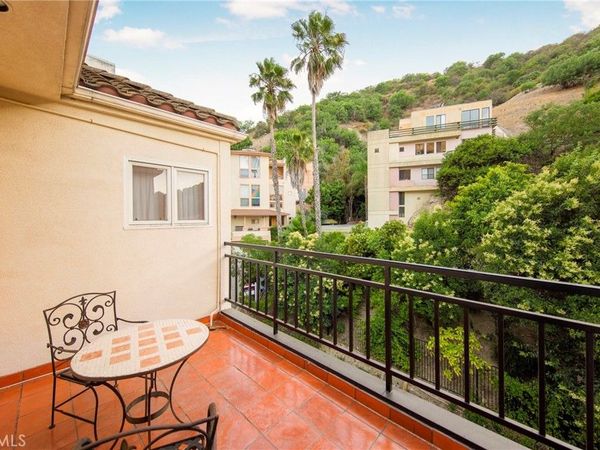 3546 Dixie Canyon, Sherman Oaks, CA 91423