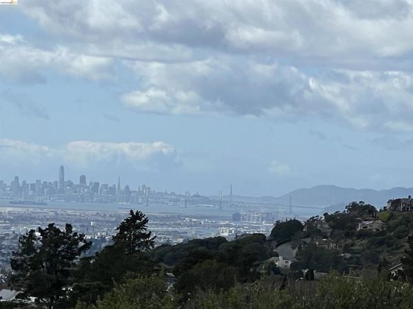 14381 Skyline Blvd, Oakland, CA 94619