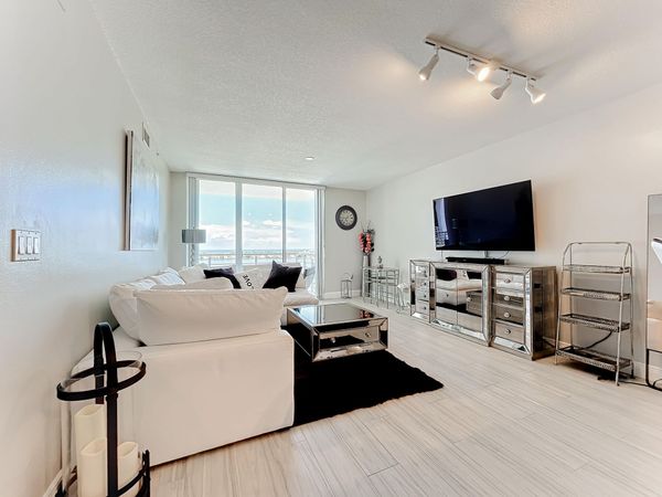 1551 N Flagler Drive, Unit 1212, West Palm Beach, FL 33401