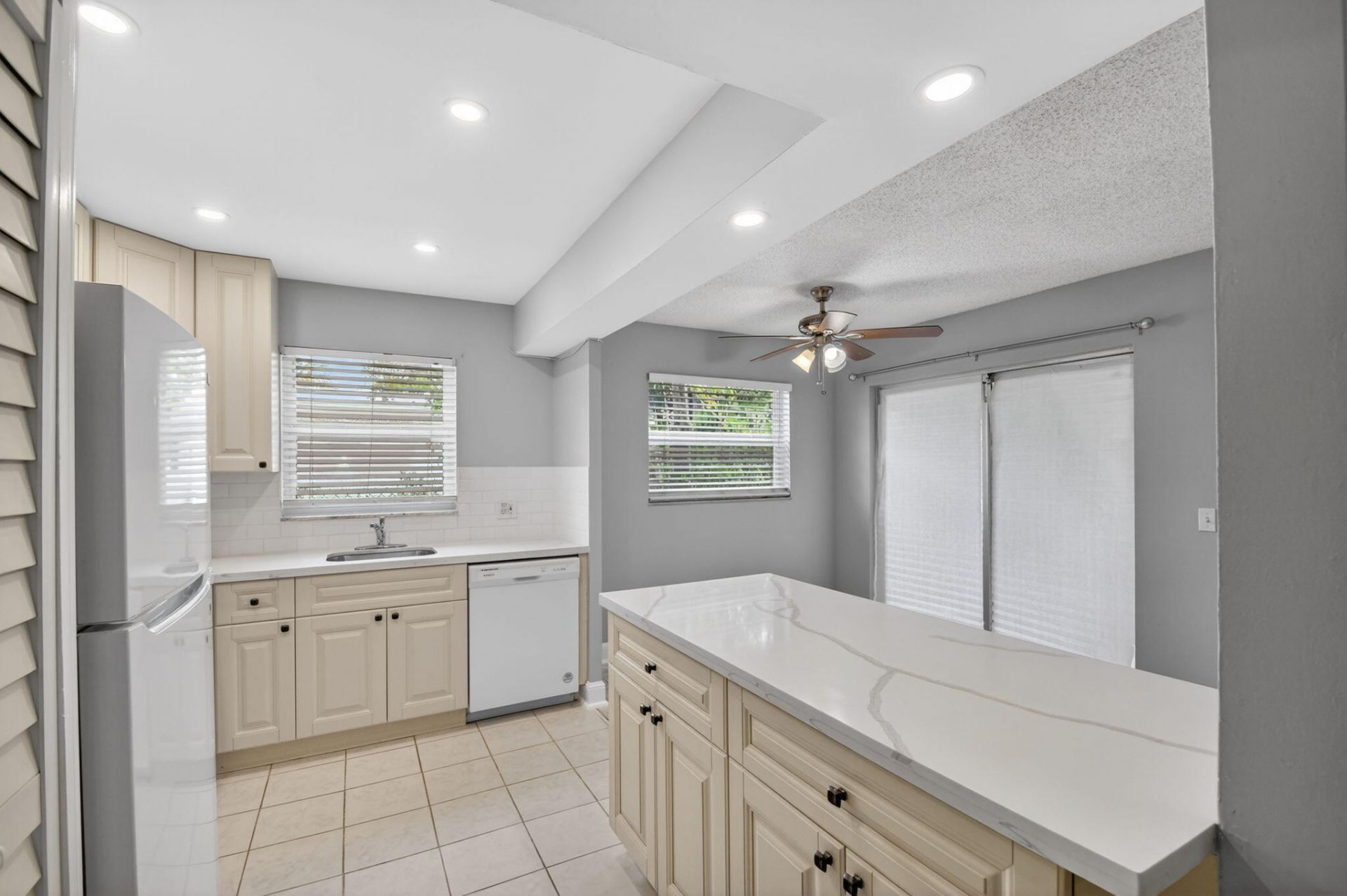 310 S J Street, Unit 2, Lake Worth Beach, FL 33460 Photo