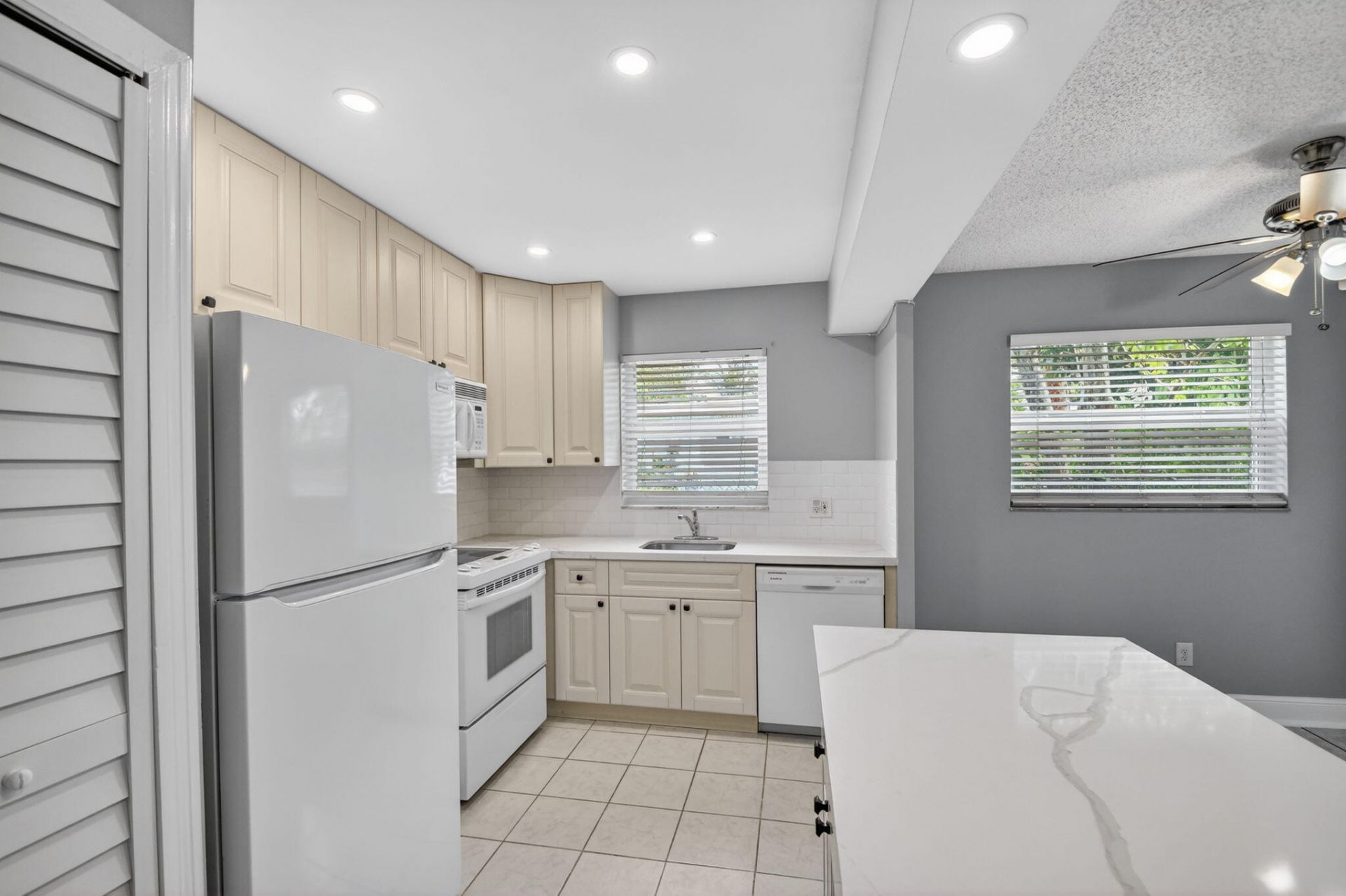 310 S J Street, Unit 2, Lake Worth Beach, FL 33460 Photo