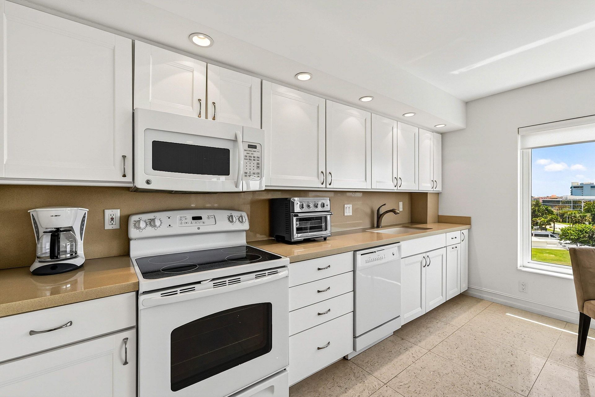 600 S Ocean Boulevard, Unit 504, Boca Raton, FL 33432 Photo