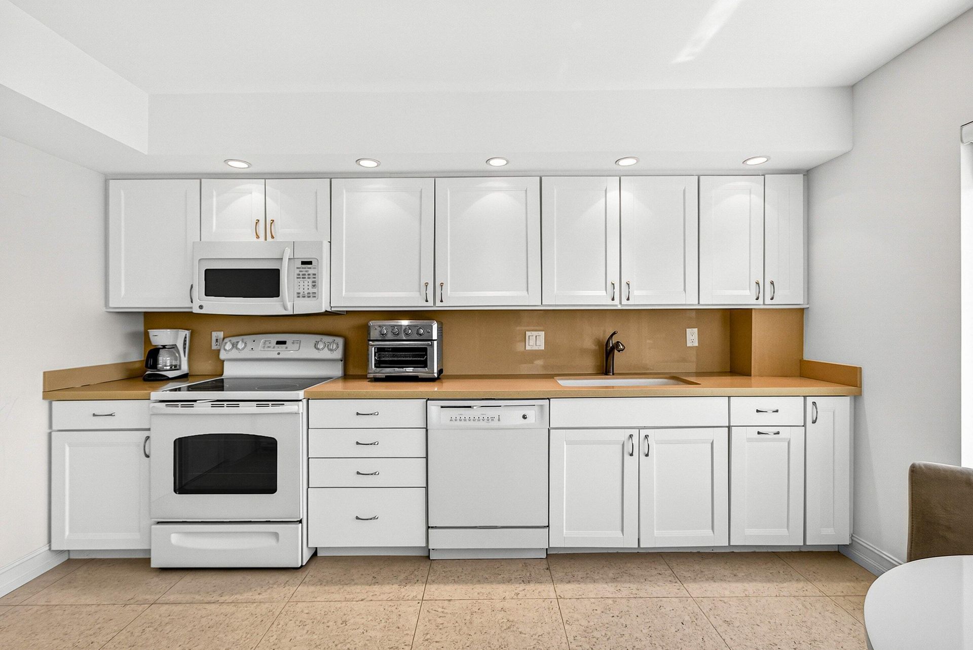 600 S Ocean Boulevard, Unit 504, Boca Raton, FL 33432 Photo