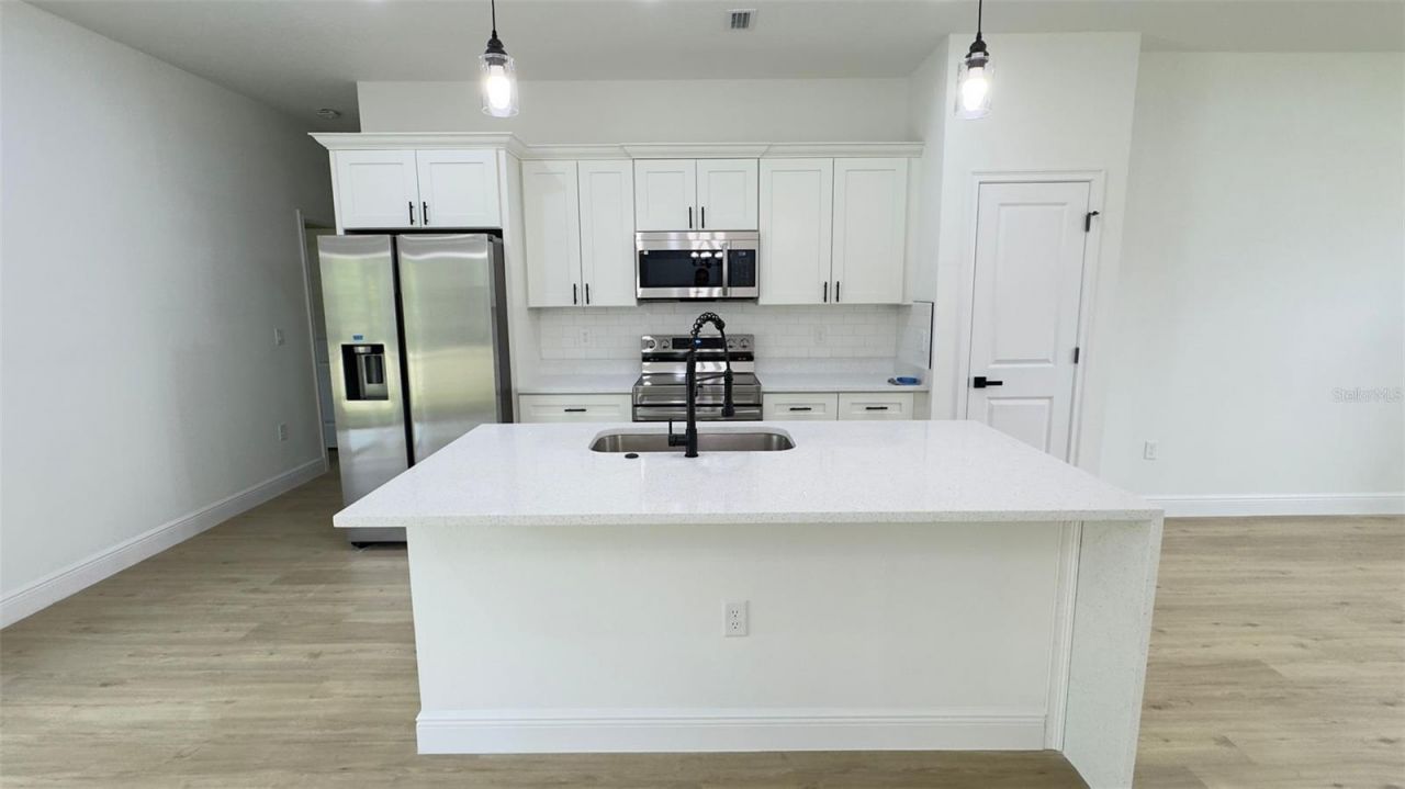 7914 N Omega Way , Citrus Springs, FL 34434 Photo