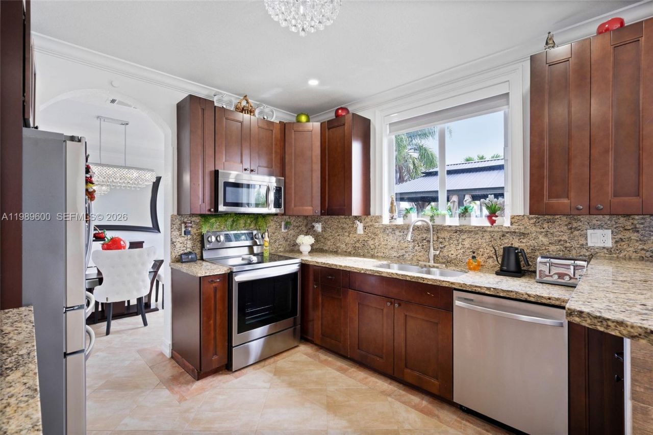 3912 NE 20th St, Homestead, FL 33033 Photo