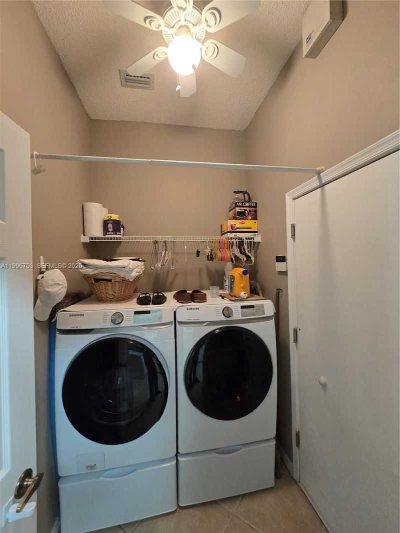 18340 NW 10th St, Pembroke Pines, FL 33029 Photo