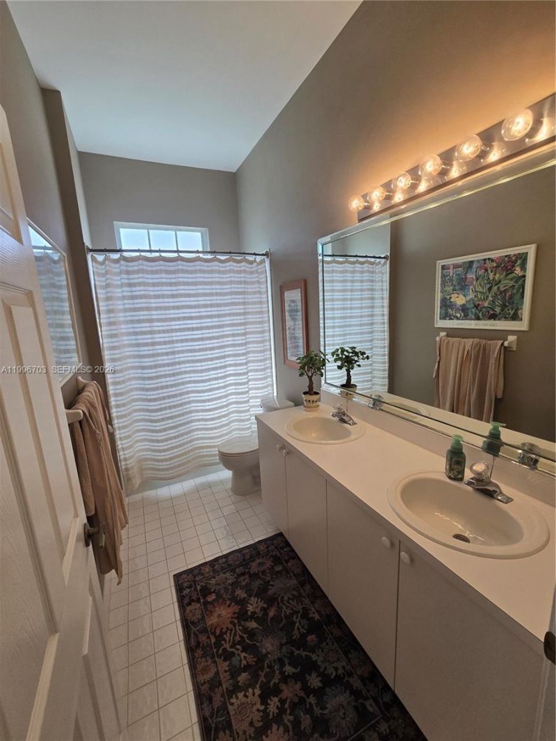 18340 NW 10th St, Pembroke Pines, FL 33029 Photo