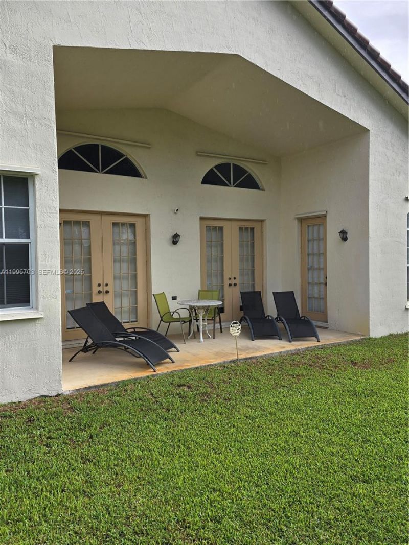 18340 NW 10th St, Pembroke Pines, FL 33029 Photo