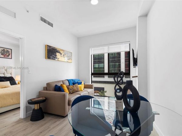 136 NW 26th St, Unit 207, Miami, FL 33127