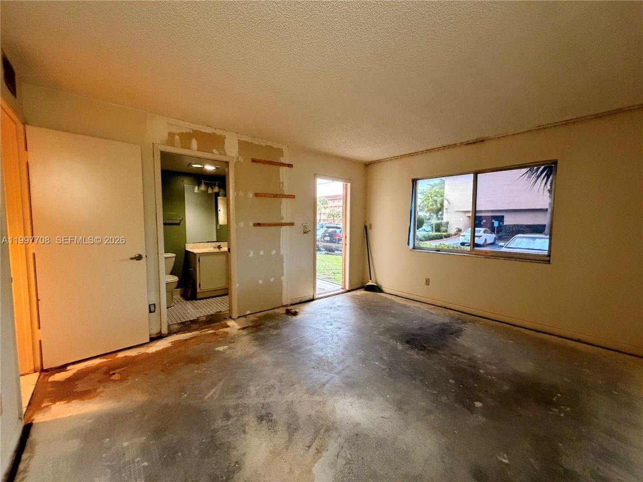 17000 NW 67th Ave, Unit 115, Hialeah, FL 33015 Photo