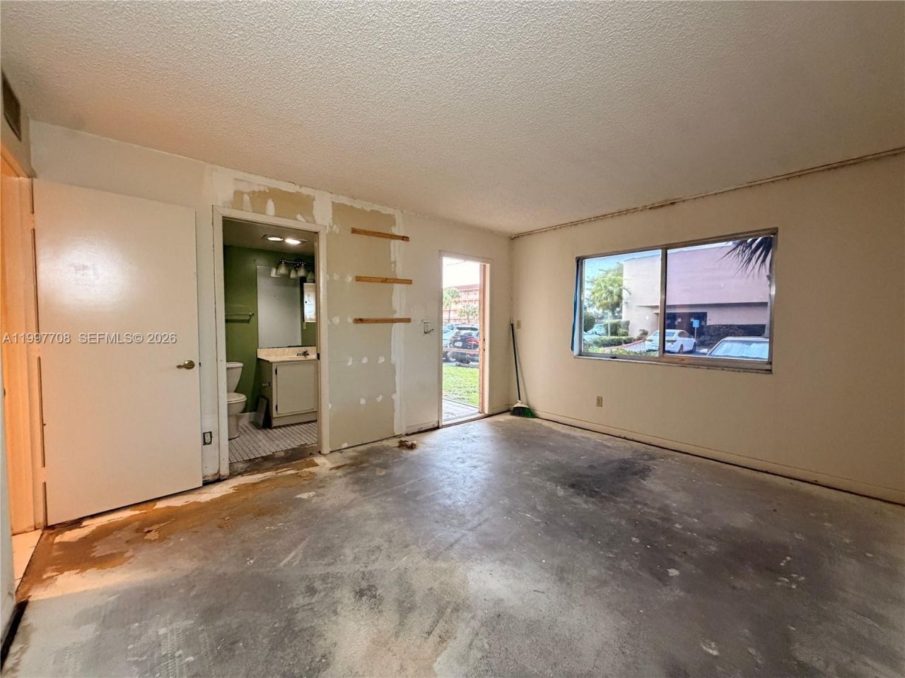 17000 NW 67th Ave, Unit 115, Hialeah, FL 33015 Photo