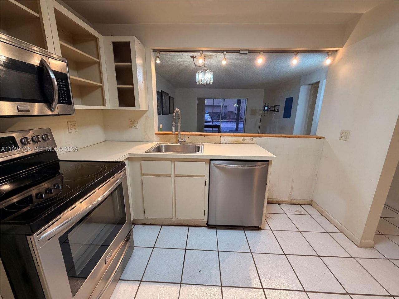 17000 NW 67th Ave, Unit 115, Hialeah, FL 33015 Photo