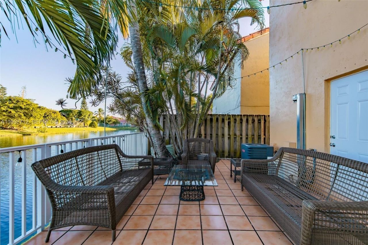 165 NW 85th Ct, Unit 165, Miami, FL 33126 Photo