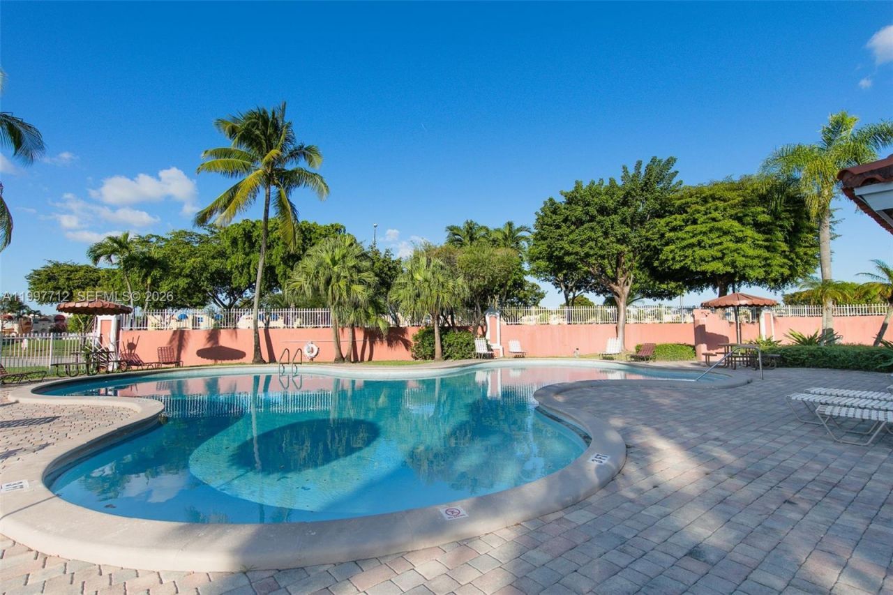 165 NW 85th Ct, Unit 165, Miami, FL 33126 Photo