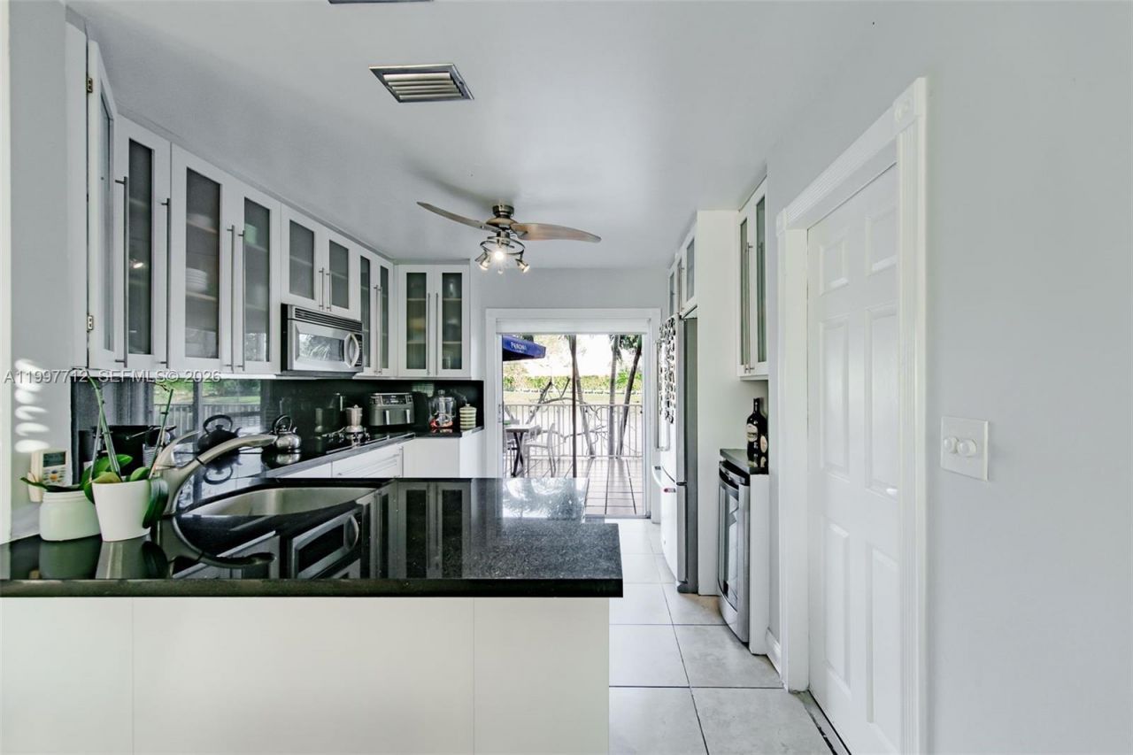 165 NW 85th Ct, Unit 165, Miami, FL 33126 Photo