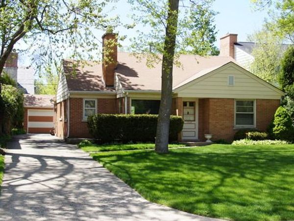 1229 MIDDLEBURY Lane , Wilmette, IL 60091