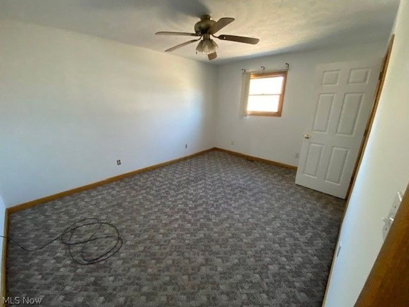 511 Daniels Street, Toronto, OH 43964 Photo 11