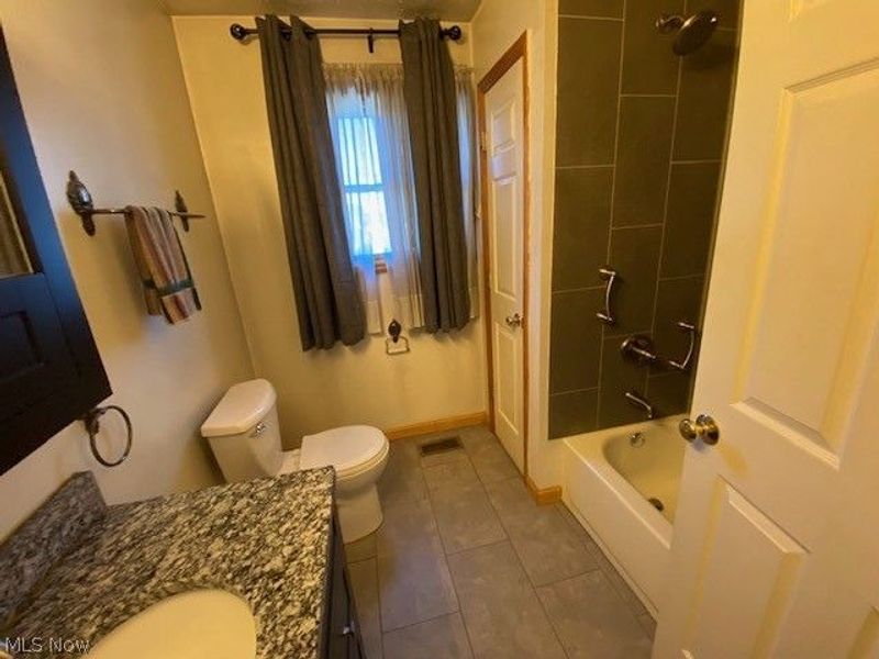 511 Daniels Street, Toronto, OH 43964 Photo 5