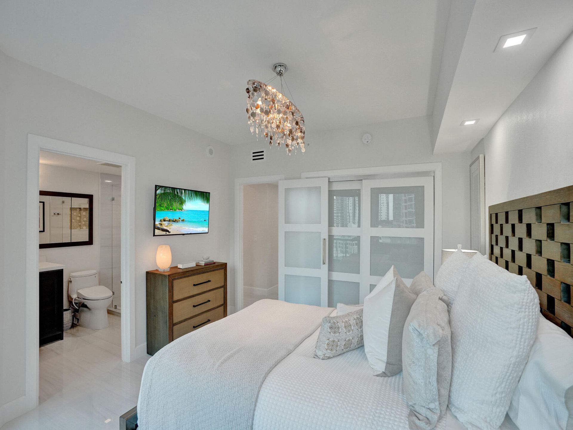 411 N New River Dr Drive E, Unit 1204, Fort Lauderdale, FL 33301 Photo