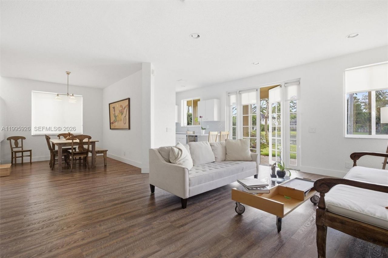 1326 Canary Island Dr, Weston, FL 33327 Photo